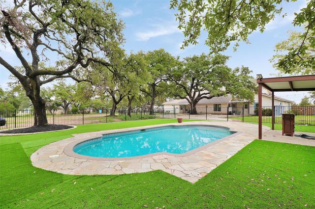 1701 E New Hope DR, Cedar Park, TX 78641