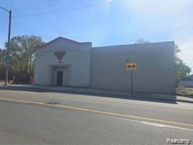 7455 Fenkell Street, Detroit, MI 48238