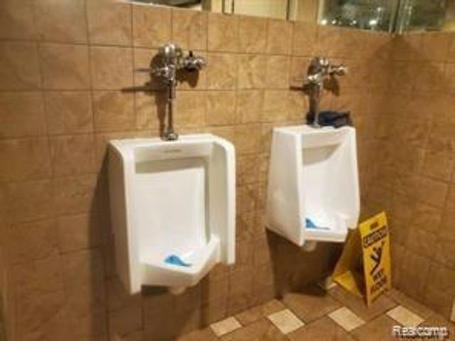 7455 Fenkell Street, Detroit, MI 48238