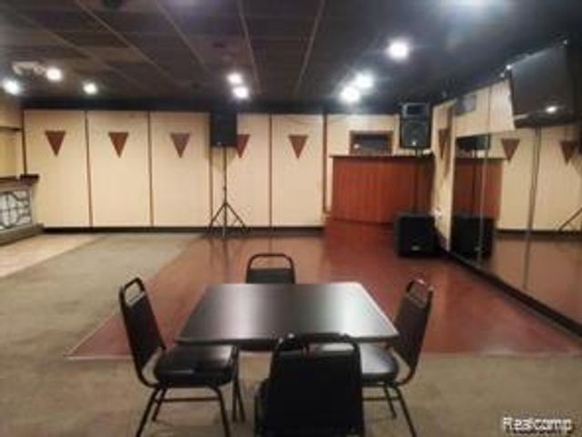 7455 Fenkell Street, Detroit, MI 48238