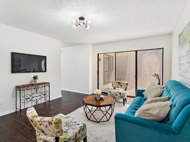 1210 Alameda Drive, Carrollton, TX 75007