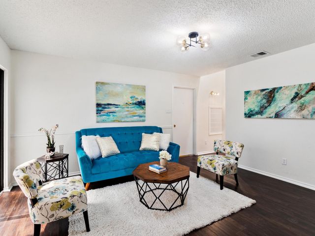 1210 Alameda Drive, Carrollton, TX 75007