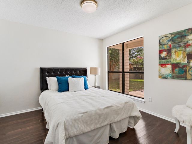 1210 Alameda Drive, Carrollton, TX 75007
