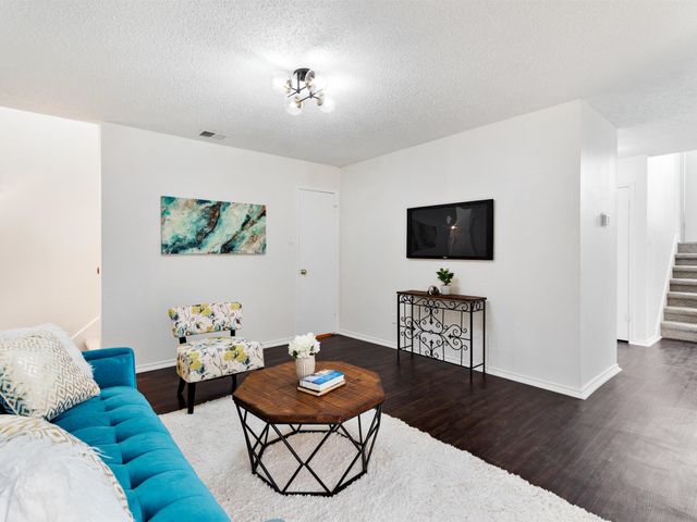 1210 Alameda Drive, Carrollton, TX 75007