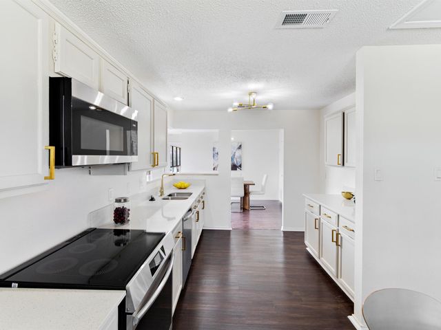 1210 Alameda Drive, Carrollton, TX 75007