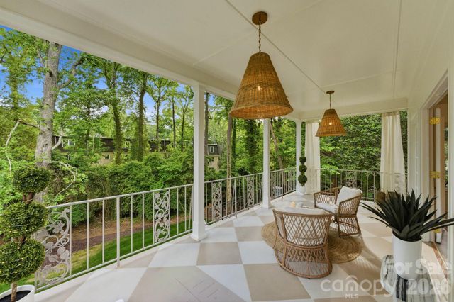 2823 Wickersham Road, Charlotte, NC 28211