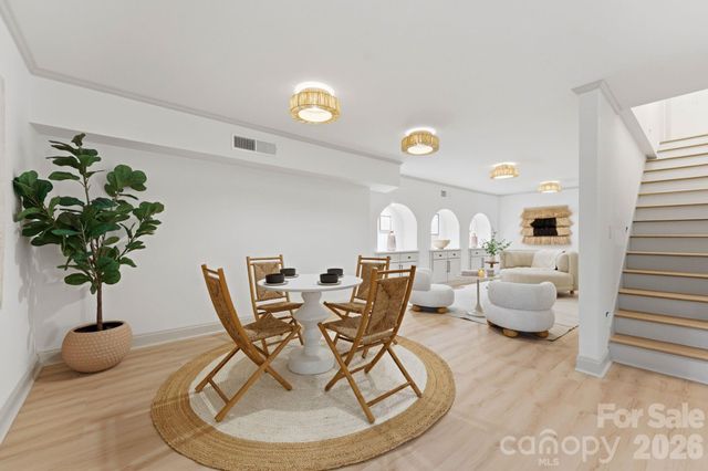 2823 Wickersham Road, Charlotte, NC 28211
