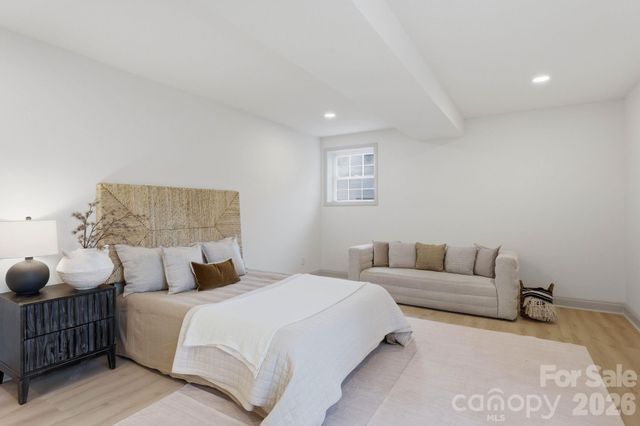 2823 Wickersham Road, Charlotte, NC 28211
