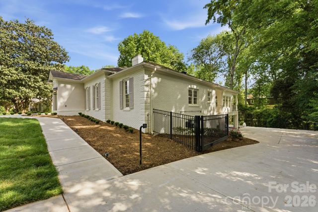 2823 Wickersham Road, Charlotte, NC 28211