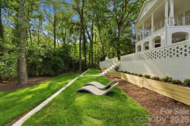 2823 Wickersham Road, Charlotte, NC 28211
