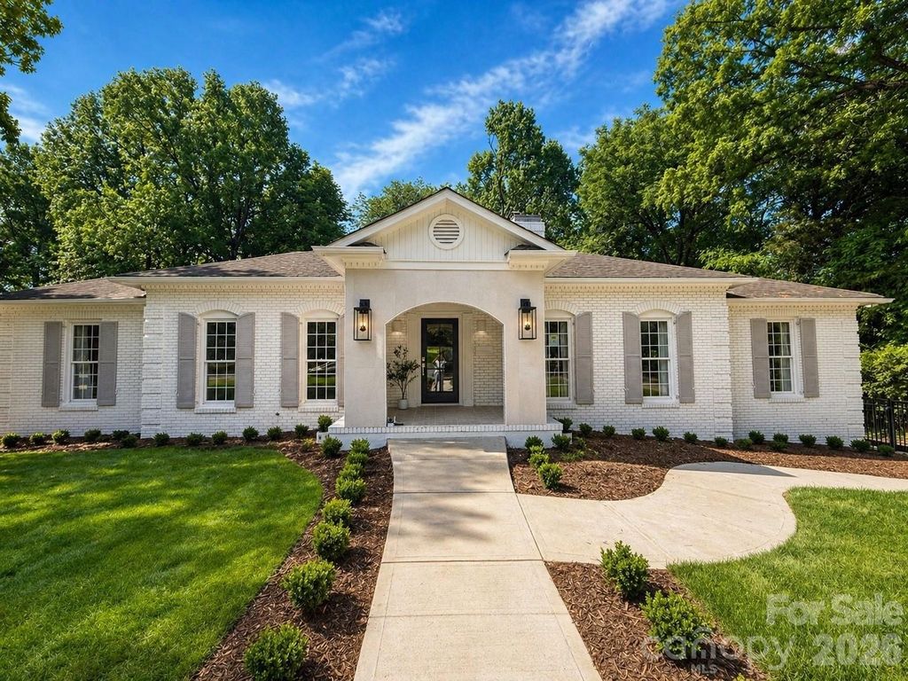 2823 Wickersham Road, Charlotte, NC 28211