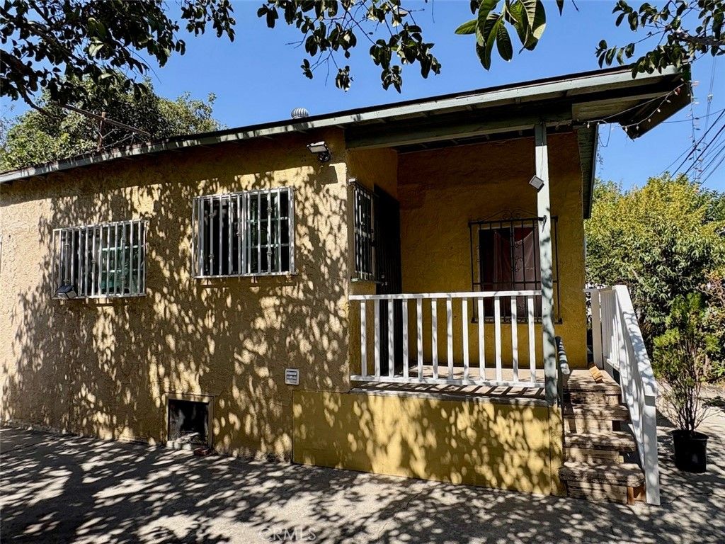 4065 Wadsworth, Los Angeles, CA 90011 — exterior