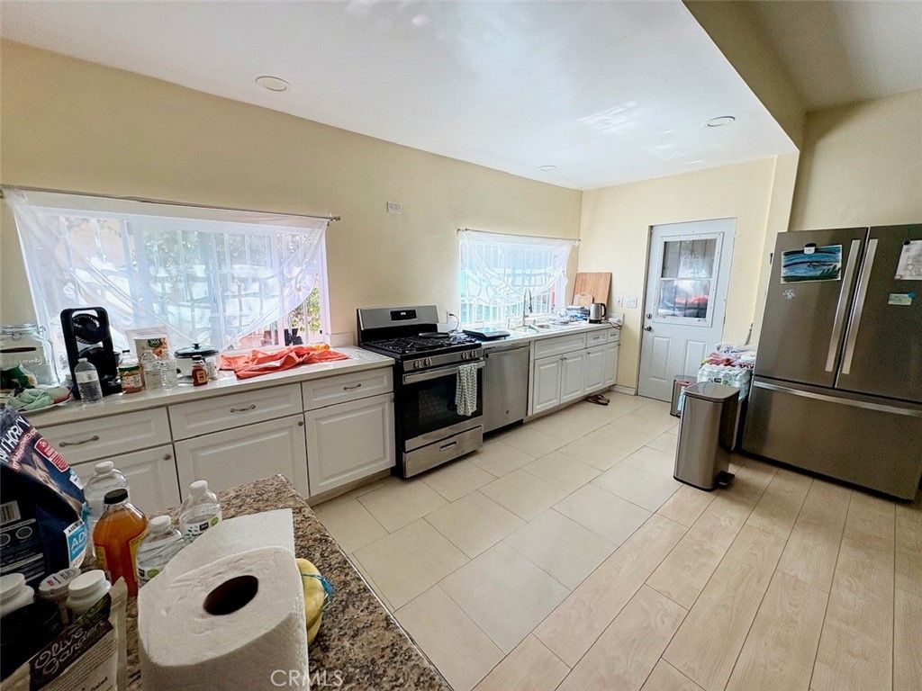 4065 Wadsworth, Los Angeles, CA 90011 — photo 2