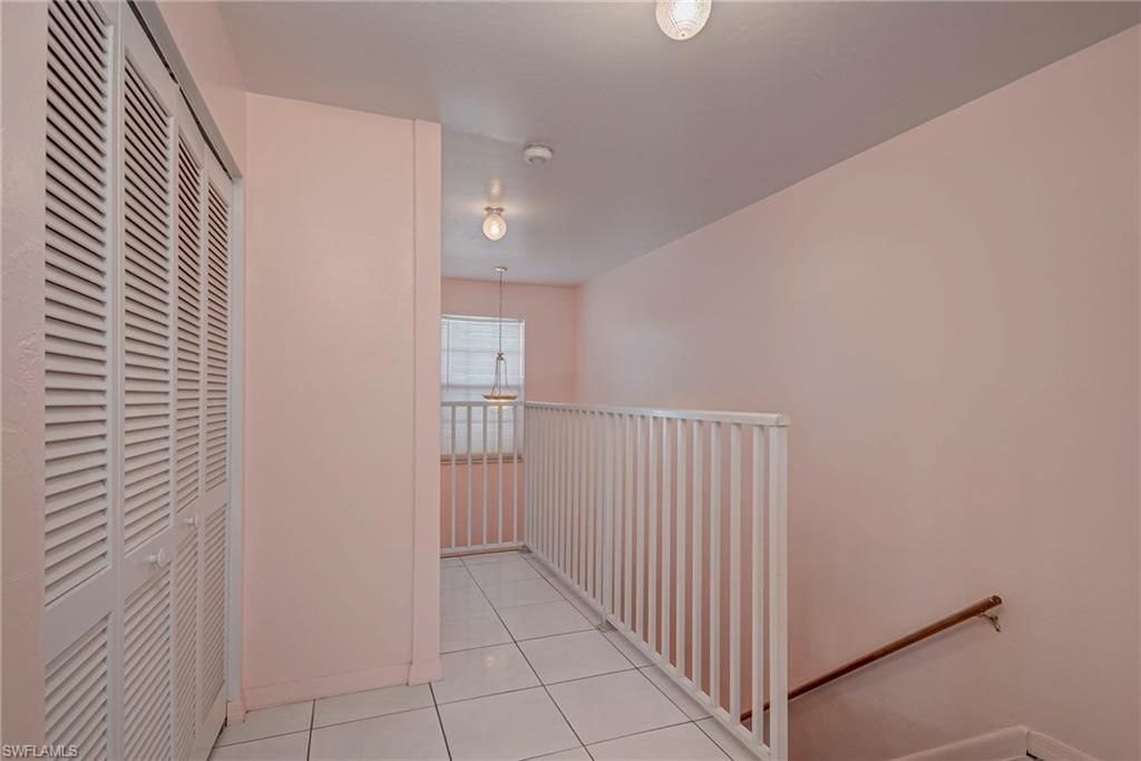 Image 11 of property listing at 1005 SW 48th TER # 2, Cape Coral, FL 33914