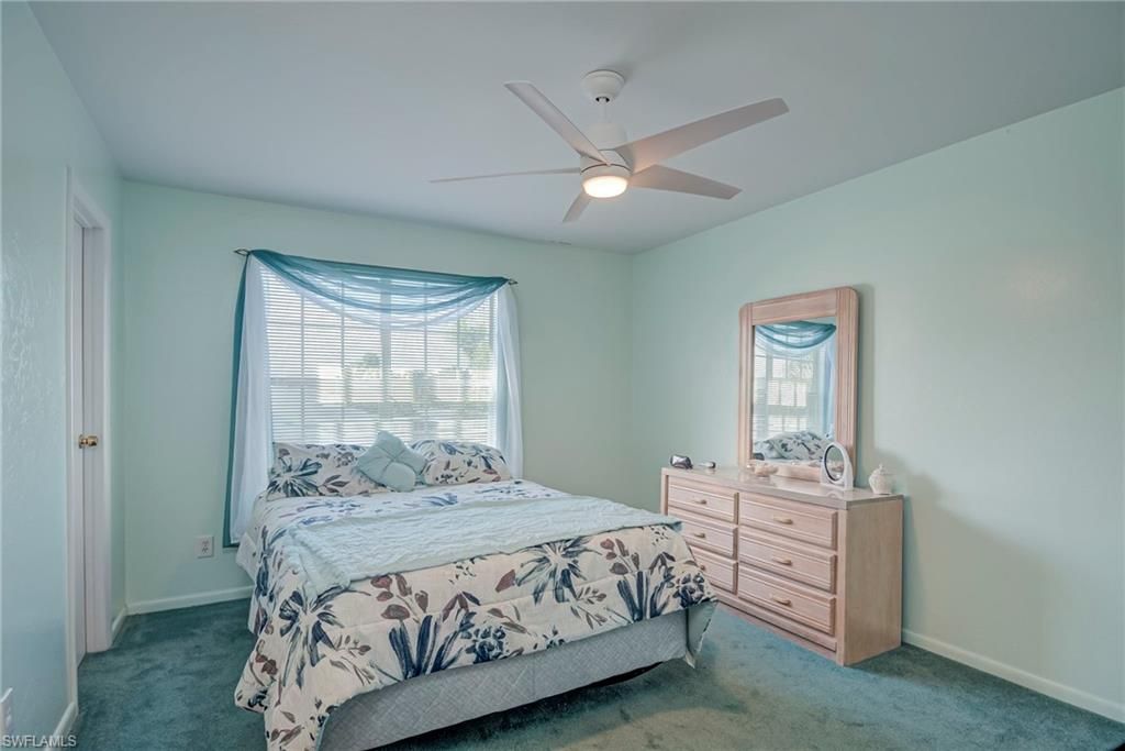 Image 12 of property listing at 1005 SW 48th TER # 2, Cape Coral, FL 33914