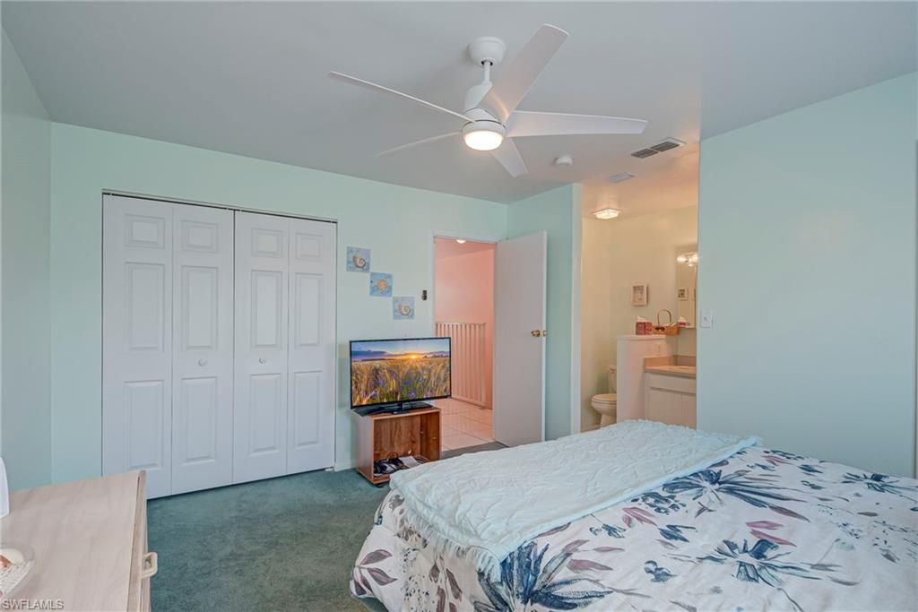 Image 13 of property listing at 1005 SW 48th TER # 2, Cape Coral, FL 33914