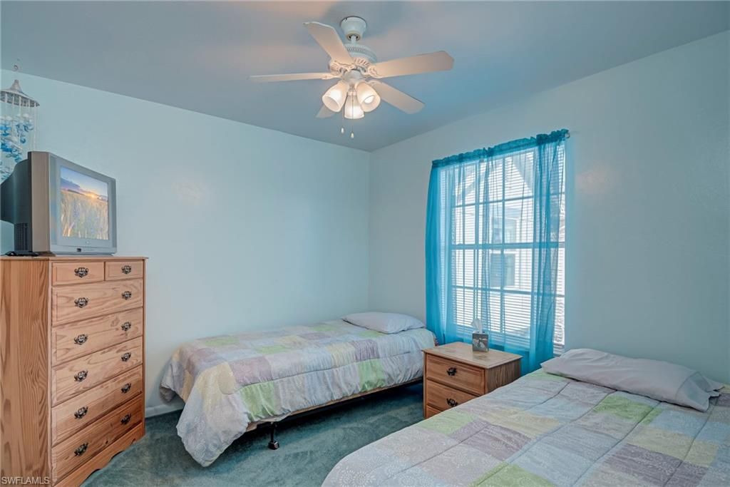 Image 17 of property listing at 1005 SW 48th TER # 2, Cape Coral, FL 33914