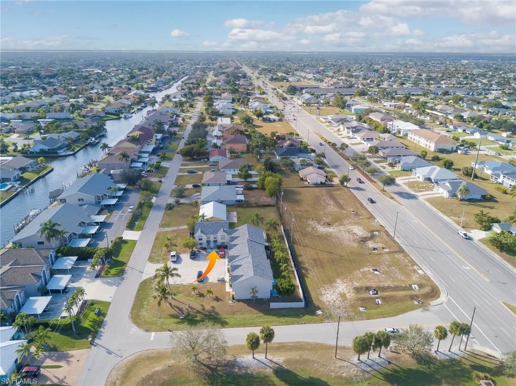 Image 25 of property listing at 1005 SW 48th TER # 2, Cape Coral, FL 33914