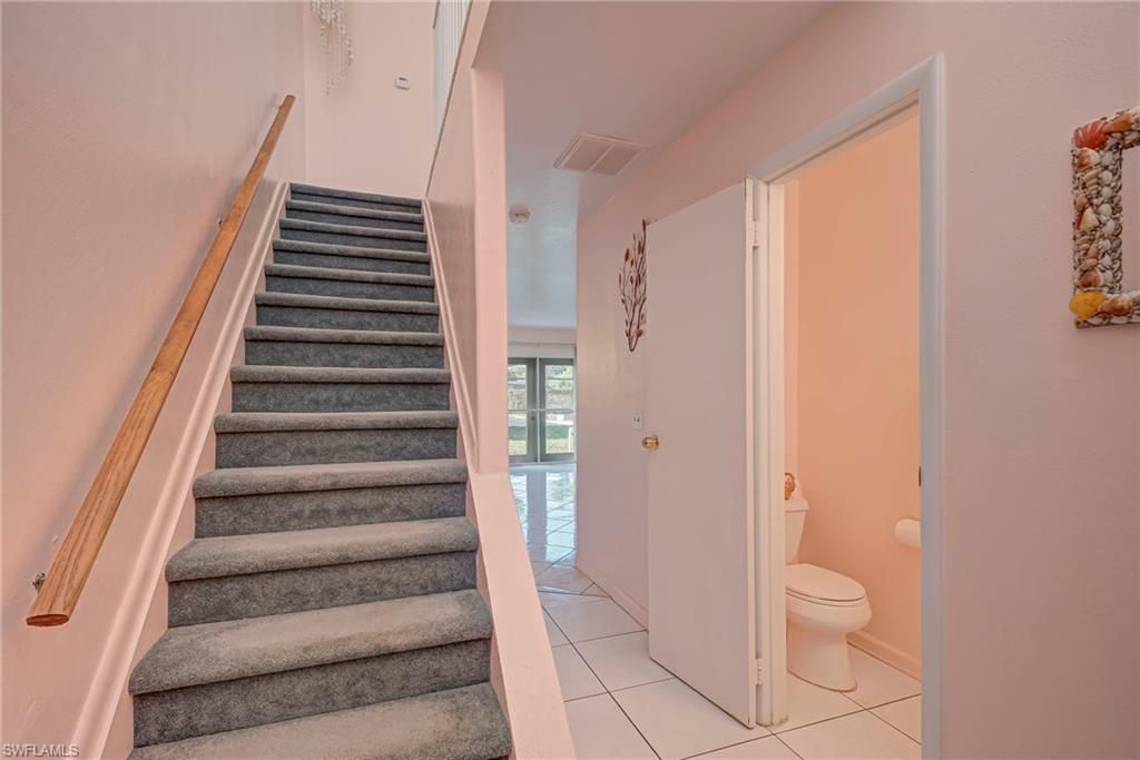 Image 9 of property listing at 1005 SW 48th TER # 2, Cape Coral, FL 33914