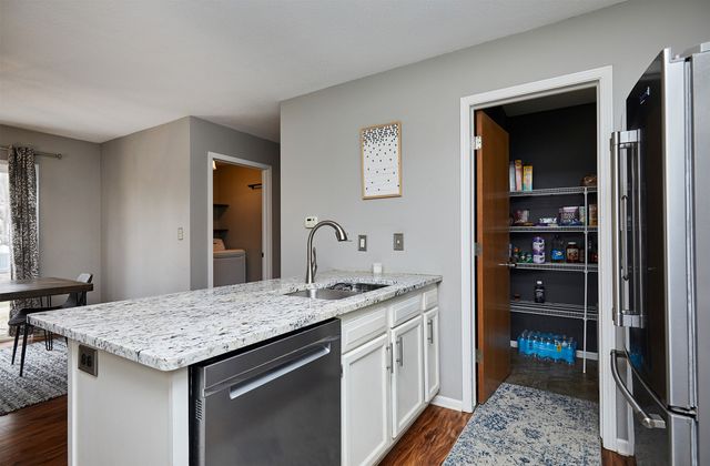 4425 Mills Civic Parkway 204, West Des Moines, IA 50265