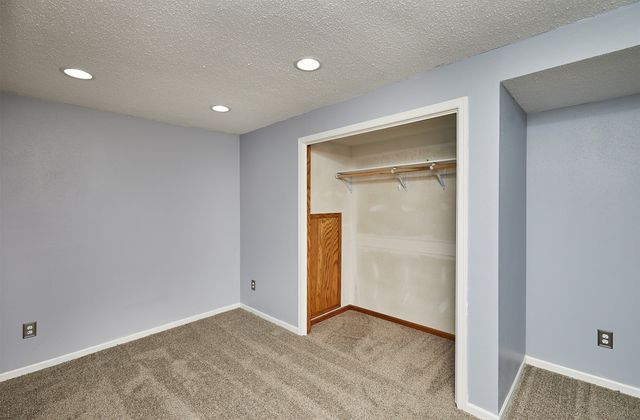 4425 Mills Civic Parkway 204, West Des Moines, IA 50265