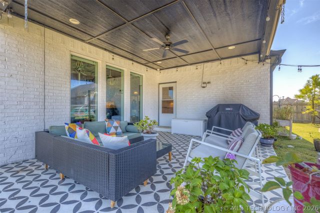 13606 S 21st Place E, Bixby, OK 74008