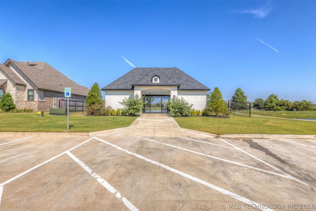 13606 S 21st Place E, Bixby, OK 74008