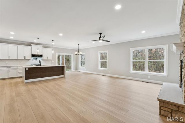 431 Shady Trail Drive, Troy, MO 63379