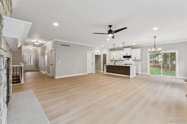 431 Shady Trail Drive, Troy, MO 63379