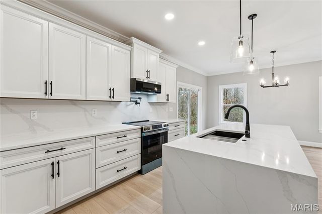 431 Shady Trail Drive, Troy, MO 63379