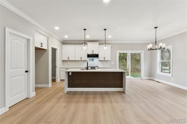 431 Shady Trail Drive, Troy, MO 63379