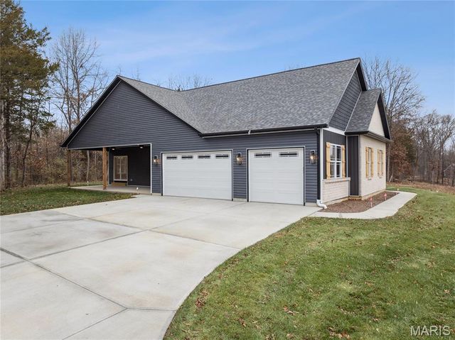 431 Shady Trail Drive, Troy, MO 63379