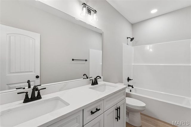 431 Shady Trail Drive, Troy, MO 63379