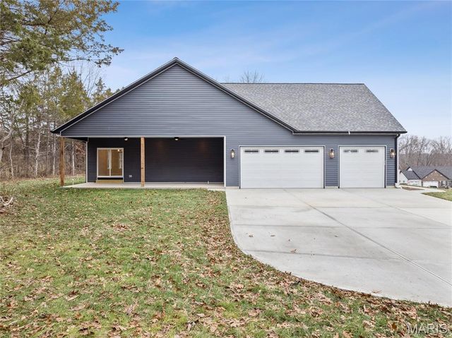 431 Shady Trail Drive, Troy, MO 63379
