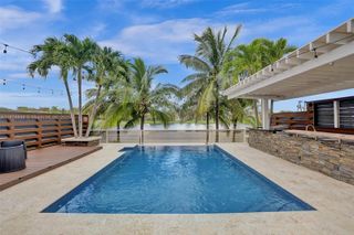 8913 SW 214th St, Cutler Bay, FL 33189