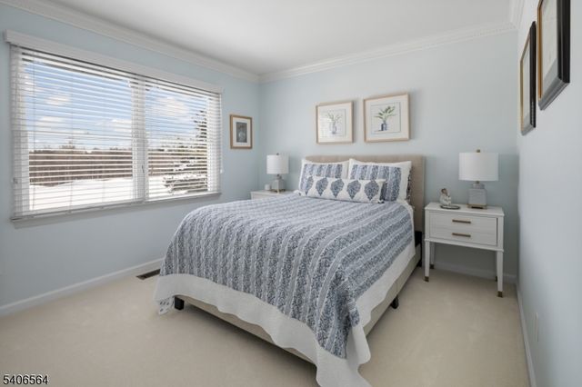 36 Vanderveer Dr, Bernards Twp., NJ 07920