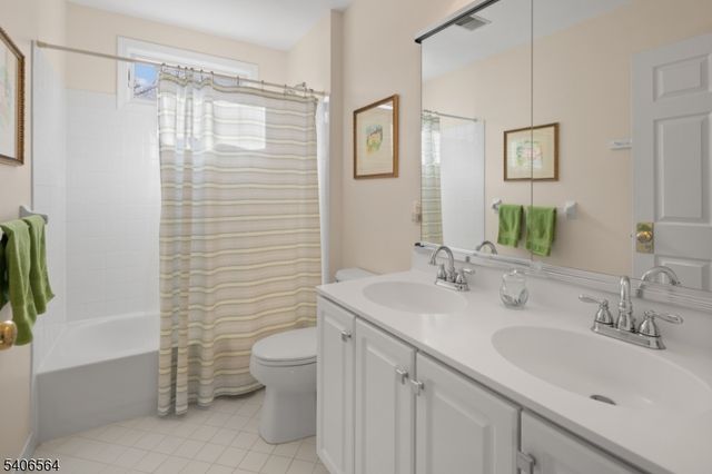 36 Vanderveer Dr, Bernards Twp., NJ 07920