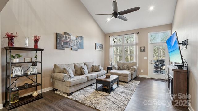 146 Unit C Beacon Drive C, Mooresville, NC 28117