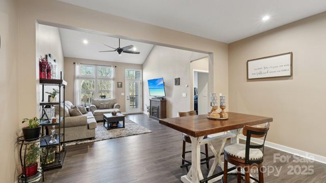 146 Unit C Beacon Drive C, Mooresville, NC 28117