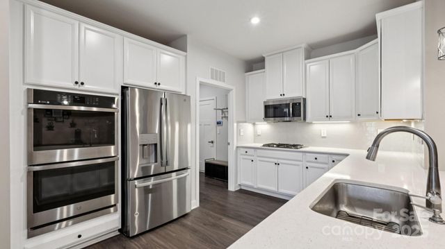 146 Unit C Beacon Drive C, Mooresville, NC 28117