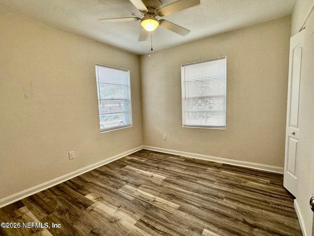 93 LEWIS Street, Atlantic Beach, FL 32233