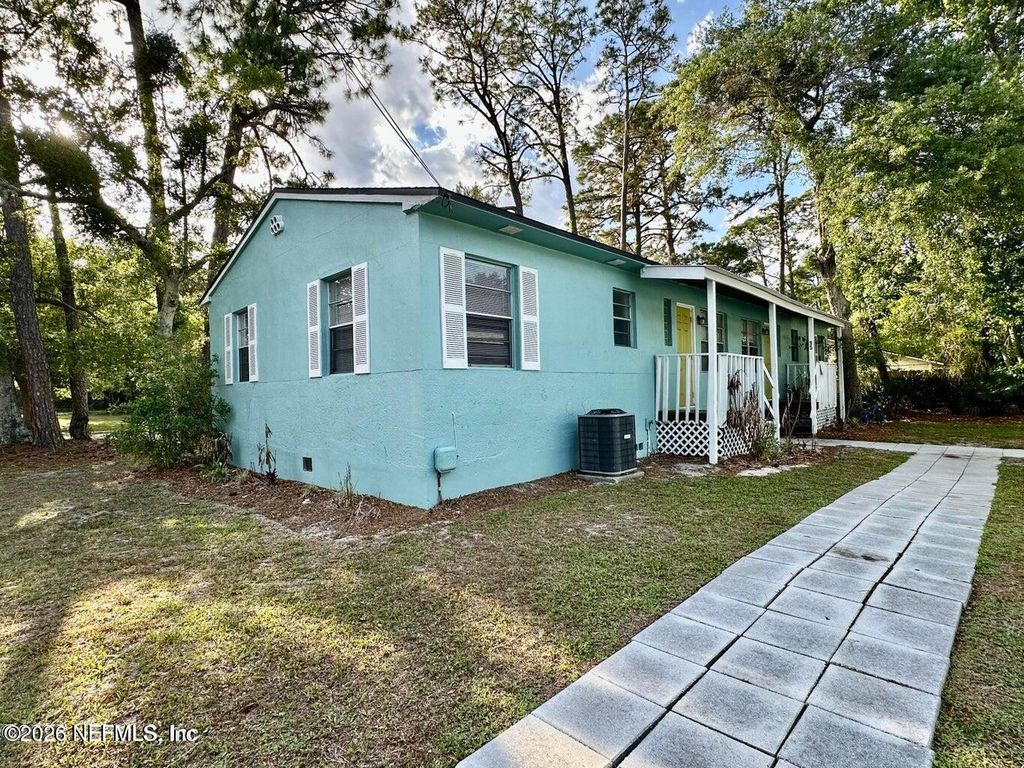 93 LEWIS Street, Atlantic Beach, FL 32233