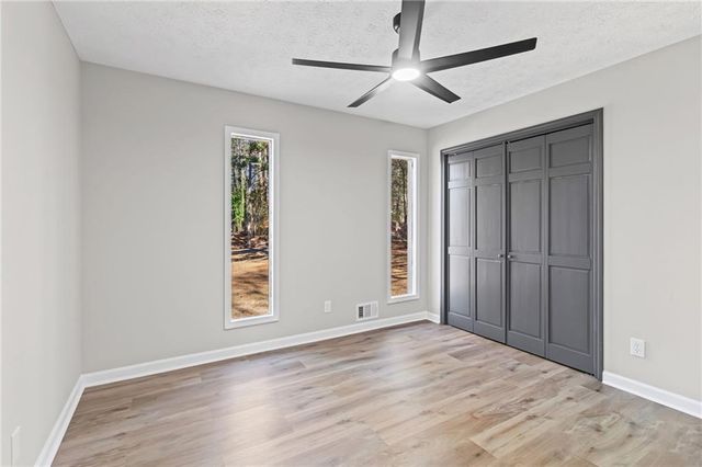 92 Twelve Springs Drive, Newnan, GA 30263