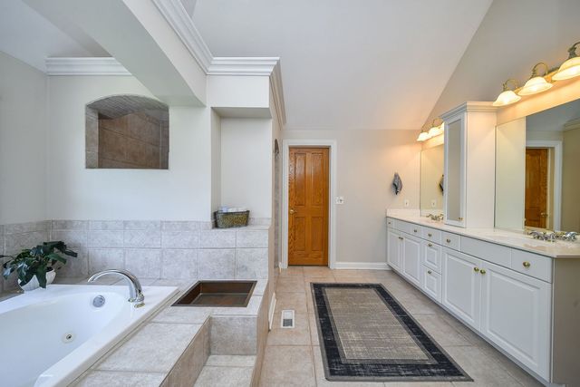 7N570 Stevens Glen Road, St. Charles, IL 60175