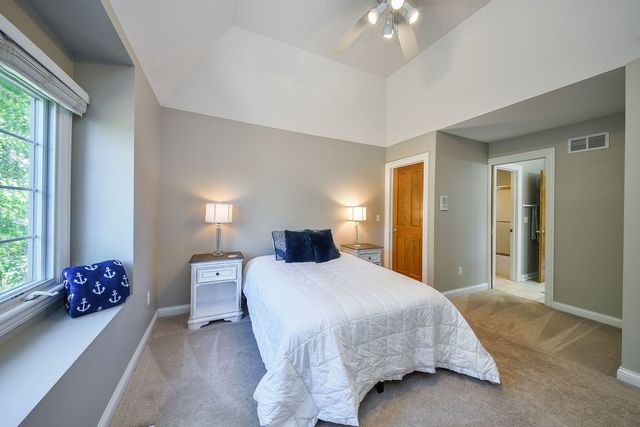 7N570 Stevens Glen Road, St. Charles, IL 60175
