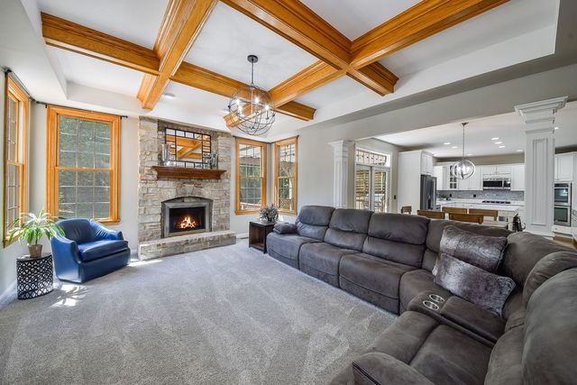 7N570 Stevens Glen Road, St. Charles, IL 60175