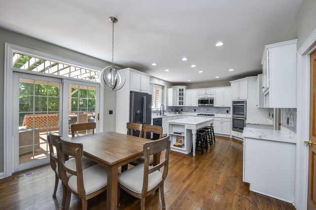 7N570 Stevens Glen Road, St. Charles, IL 60175