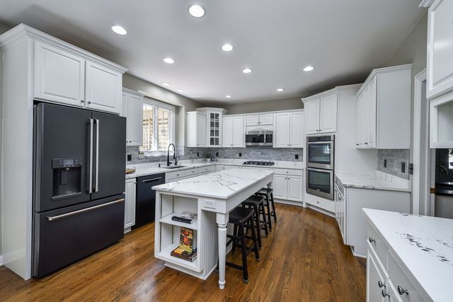 7N570 Stevens Glen Road, St. Charles, IL 60175