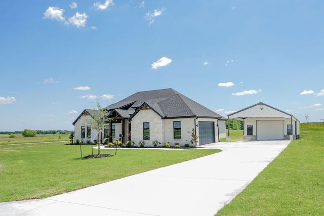 860 Alondrita Street, Celeste, TX 75423