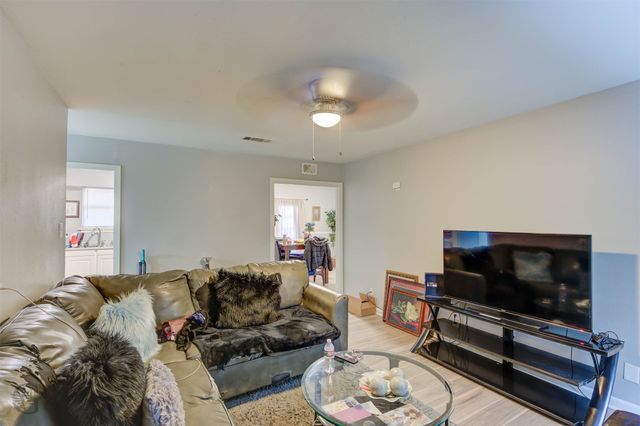 3002 Hoyte Drive, Shreveport, LA 71118